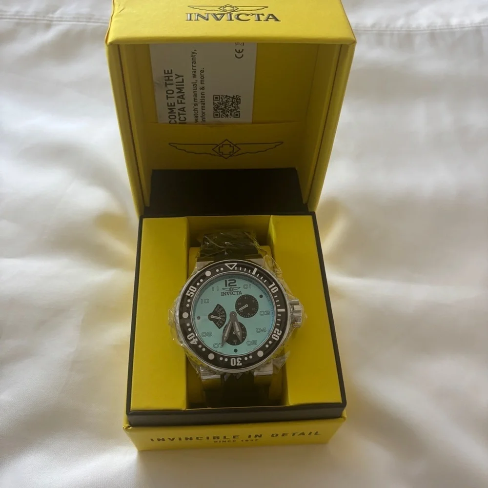 Gorgeous Invicta Pro Diver Men's Watch 52mm New In Box 49565